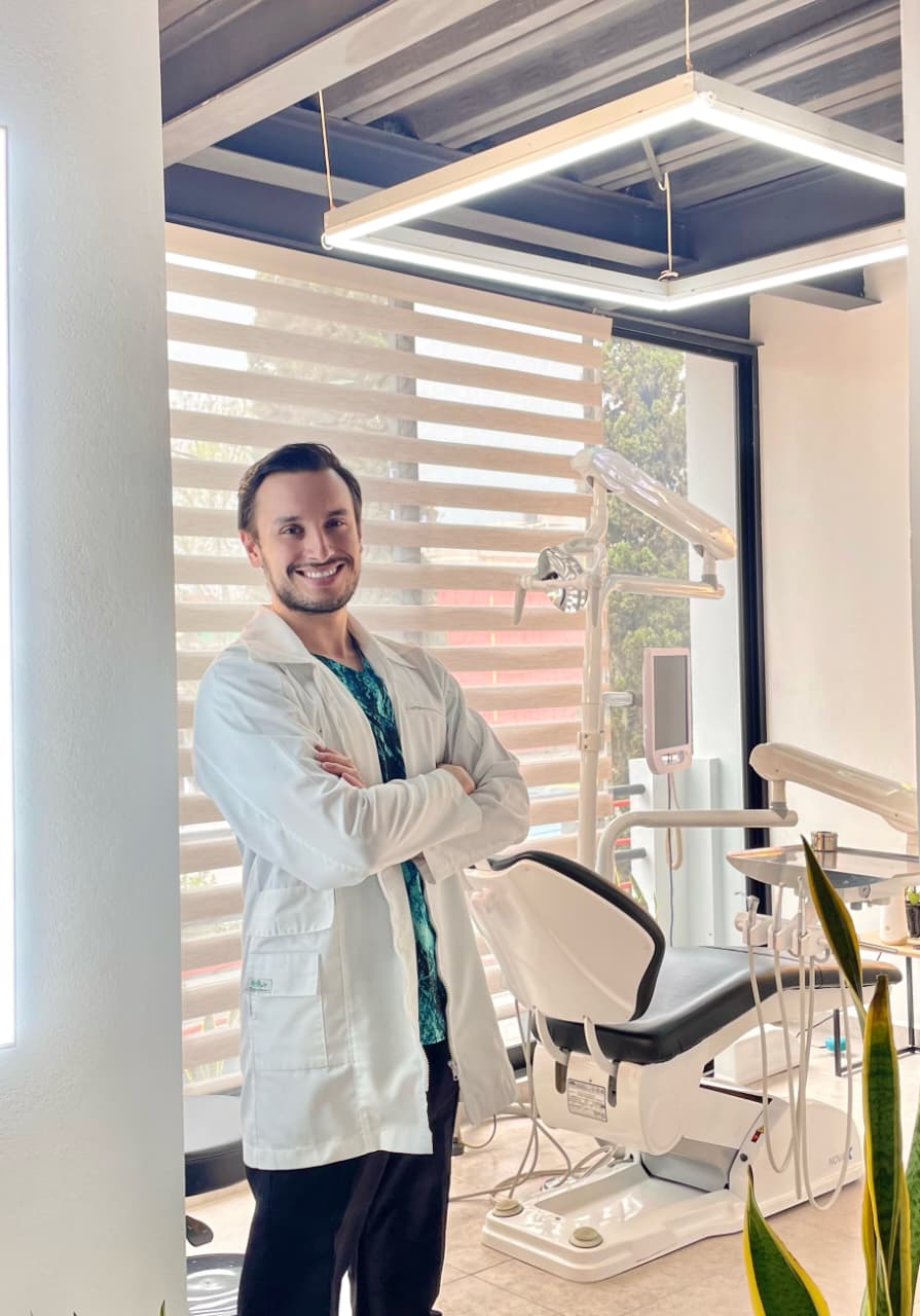 Dr. Andrés Castillo — ortodoncia