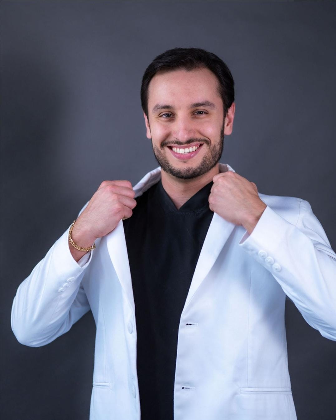 Dr. Andrés Castillo